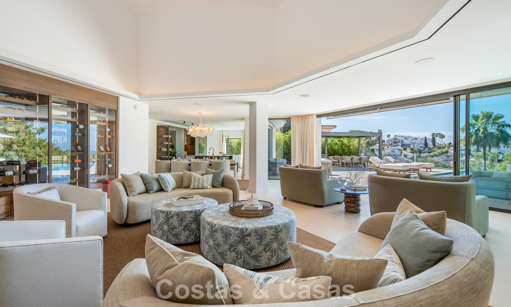 Moderne mediterrane luxevilla te koop in een afgeschermde community in Marbella - Benahavis 800411