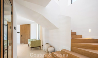 Moderne mediterrane luxevilla te koop in een afgeschermde community in Marbella - Benahavis 800418 