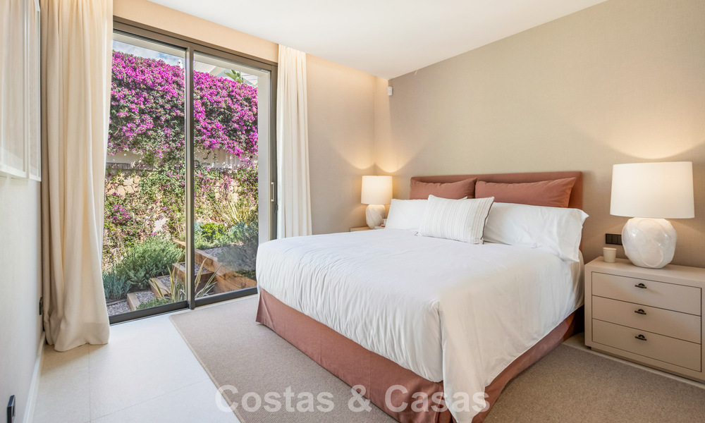Moderne mediterrane luxevilla te koop in een afgeschermde community in Marbella - Benahavis 800433