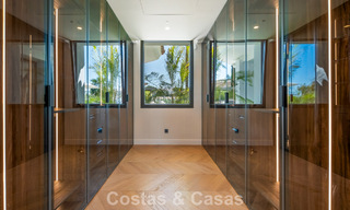 Moderne mediterrane luxevilla te koop in een afgeschermde community in Marbella - Benahavis 800434 