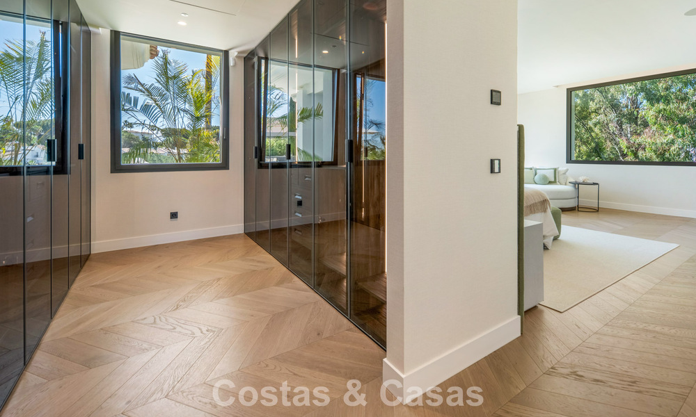 Moderne mediterrane luxevilla te koop in een afgeschermde community in Marbella - Benahavis 800441