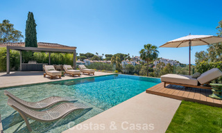 Moderne mediterrane luxevilla te koop in een afgeschermde community in Marbella - Benahavis 800455 