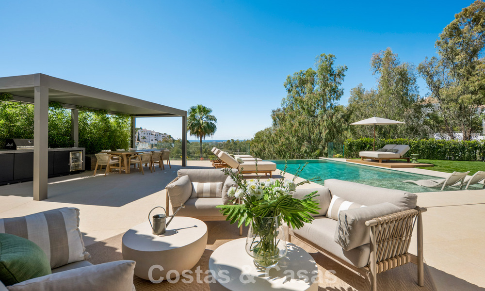 Moderne mediterrane luxevilla te koop in een afgeschermde community in Marbella - Benahavis 800458