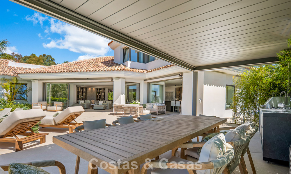 Moderne mediterrane luxevilla te koop in een afgeschermde community in Marbella - Benahavis 800461