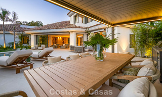 Moderne mediterrane luxevilla te koop in een afgeschermde community in Marbella - Benahavis 800489 