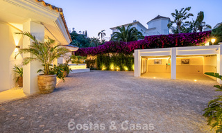 Moderne mediterrane luxevilla te koop in een afgeschermde community in Marbella - Benahavis 800504 