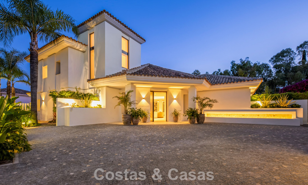 Moderne mediterrane luxevilla te koop in een afgeschermde community in Marbella - Benahavis 800505