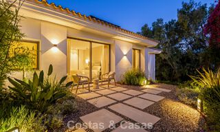 Moderne mediterrane luxevilla te koop in een afgeschermde community in Marbella - Benahavis 800508 