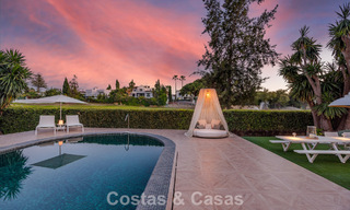 Mediterraanse, gelijkvloerse luxevilla te koop direct aan de golfbaan in Guadalmina, Marbella 800602 