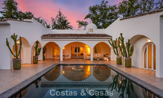Mediterraanse, gelijkvloerse luxevilla te koop direct aan de golfbaan in Guadalmina, Marbella 800604 