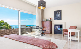 Ruime familievilla in een moderne Spaanse bouwstijl en adembenemend zeezicht te koop in Manilva, Costa del Sol 800629 