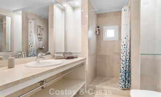 Ruime familievilla in een moderne Spaanse bouwstijl en adembenemend zeezicht te koop in Manilva, Costa del Sol 800656 