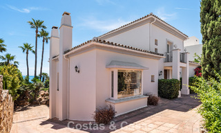 Ruime familievilla in een moderne Spaanse bouwstijl en adembenemend zeezicht te koop in Manilva, Costa del Sol 800673 