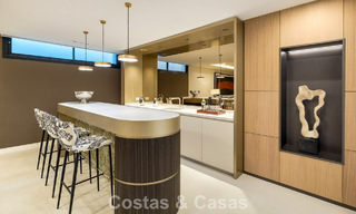 High-end luxevilla met minimalistisch design te koop in een gated urbanisatie net ten oosten van Marbella centrum 800692 
