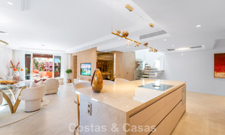 Exclusief duplex penthouse te koop aan het strand op de New Golden Mile tussen Marbella en Estepona 800761 
