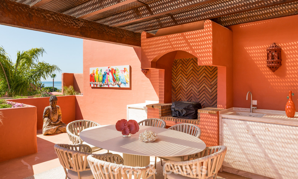 Exclusief duplex penthouse te koop aan het strand op de New Golden Mile tussen Marbella en Estepona 800786