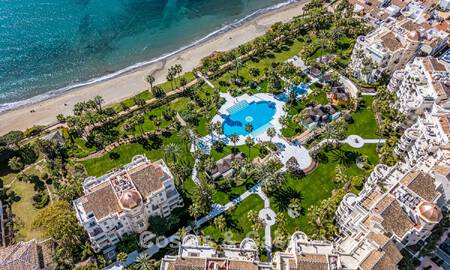 Eersteklas appartement te koop, direct aan het strand in het vijfsterren Las Dunas Park in Marbella - Estepona 800889