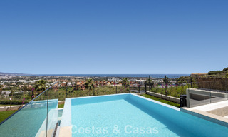 Eigentijdse luxevilla met panoramische vergezichten te koop in de heuvels van Marbella - Benahavis 800790 