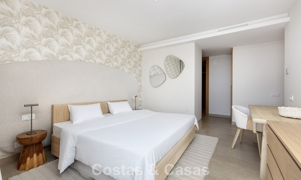Eigentijdse luxevilla met panoramische vergezichten te koop in de heuvels van Marbella - Benahavis 800817