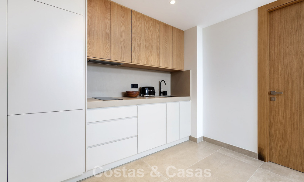 Eigentijdse luxevilla met panoramische vergezichten te koop in de heuvels van Marbella - Benahavis 800820