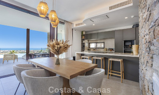 Eigentijdse luxevilla met panoramische vergezichten te koop in de heuvels van Marbella - Benahavis 800822 