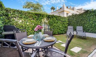 Prachtig gerenoveerd herenhuis met 4 slaapkamers te koop met zeezicht, eerstelijnsstrand op Marbella’s Golden Mile 800838 