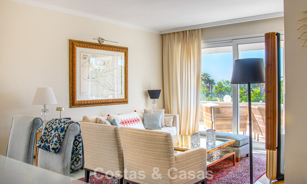 Hoogwaardig duplex penthouse te koop in een felbegeerd golfcomplex in Nueva Andalucia, Marbella 800950
