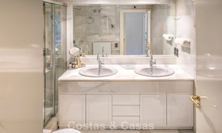 Hoogwaardig duplex penthouse te koop in een felbegeerd golfcomplex in Nueva Andalucia, Marbella 800975 