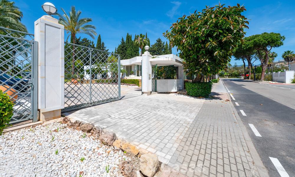 Hoogwaardig duplex penthouse te koop in een felbegeerd golfcomplex in Nueva Andalucia, Marbella 801011