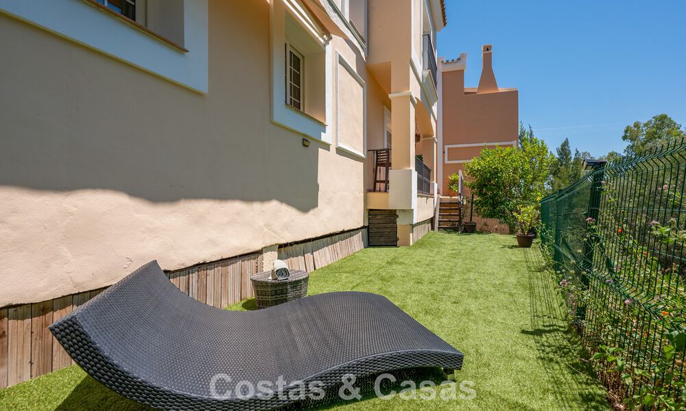 Ruime familiewoning te koop in een kleinschalige gated urbanisatie in het begeerde Nueva Andalucia, Marbella 801101