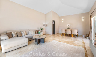 Ruime familiewoning te koop in een kleinschalige gated urbanisatie in het begeerde Nueva Andalucia, Marbella 801109 
