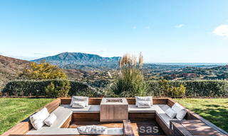 Indrukwekkende luxevilla met moderne minimalistische architectuur te koop in de heuvels van Oost-Marbella 801131 
