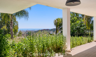 Hedendaagse luxevilla met strakke, moderne bouwstijl en adembenemend uitzicht te koop in Oost-Marbella 801207 