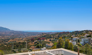 Hedendaagse luxevilla met strakke, moderne bouwstijl en adembenemend uitzicht te koop in Oost-Marbella 801230 