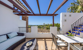 Prachtig 3-slaapkamer penthouse te koop met ruim dakterras in een golfomgeving van Marbella - Benahavis 801337 