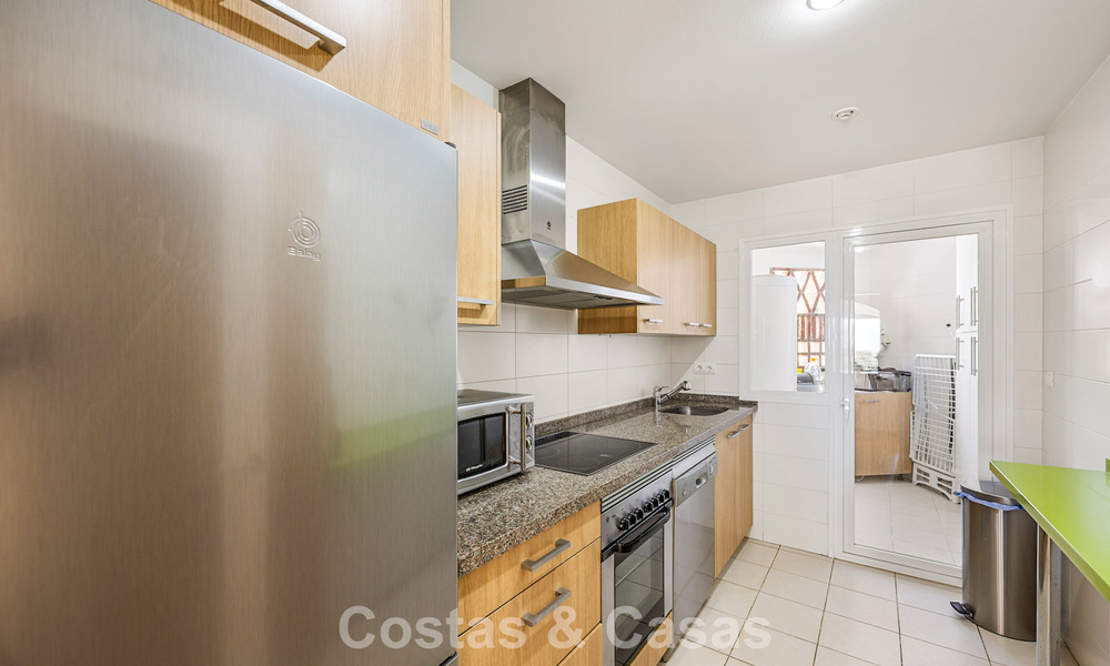 Prachtig 3-slaapkamer penthouse te koop met ruim dakterras in een golfomgeving van Marbella - Benahavis 801345