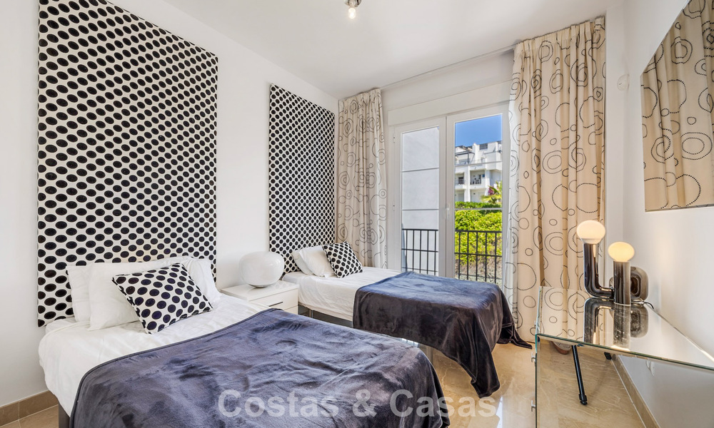 Prachtig 3-slaapkamer penthouse te koop met ruim dakterras in een golfomgeving van Marbella - Benahavis 801364