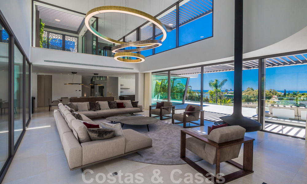 Instapklare, luxueuze, moderne villa te koop, met schitterend uitzicht in La Quinta, een golfurbanisatie in Marbella - Benahavis 801026