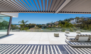 Instapklare, luxueuze, moderne villa te koop, met schitterend uitzicht in La Quinta, een golfurbanisatie in Marbella - Benahavis 801029 