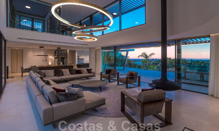 Instapklare, luxueuze, moderne villa te koop, met schitterend uitzicht in La Quinta, een golfurbanisatie in Marbella - Benahavis 801032 