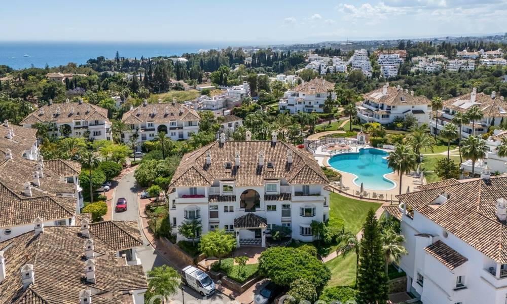 Ruim, luxe appartement te koop in een begeerd complex op de Golden Mile, Marbella 801379