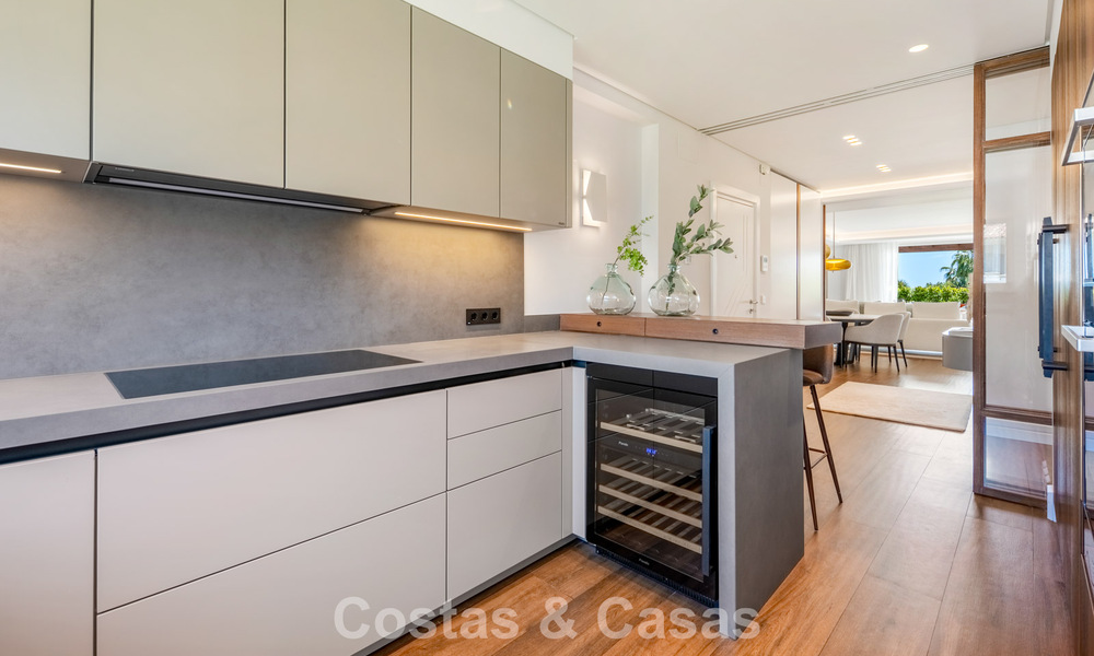 Ruim, luxe appartement te koop in een begeerd complex op de Golden Mile, Marbella 801386