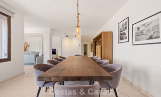 Ruim appartement met supergrote privétuin en prachtige vergezichten te koop ten oosten van Marbella 801416 