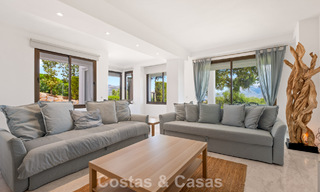 Ruim appartement met supergrote privétuin en prachtige vergezichten te koop ten oosten van Marbella 801429 