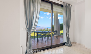 Ruim appartement met supergrote privétuin en prachtige vergezichten te koop ten oosten van Marbella 801446 