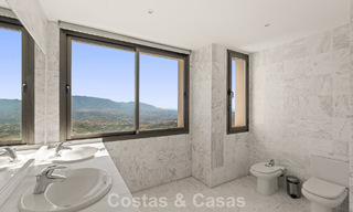 Royaal, modern penthouse met weidse vergezichten te koop ten oosten van Marbella 801519 