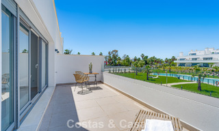 Gloednieuw luxe appartement te koop op loopafstand van het strand op de New Golden Mile tussen Marbella en Estepona 801545 