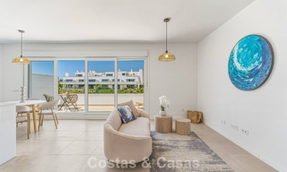Gloednieuw luxe appartement te koop op loopafstand van het strand op de New Golden Mile tussen Marbella en Estepona 801548 