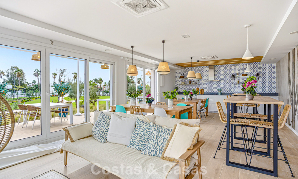Gloednieuw luxe appartement te koop op loopafstand van het strand op de New Golden Mile tussen Marbella en Estepona 801553