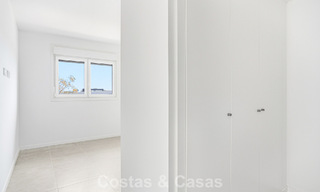 Gloednieuw luxe appartement te koop op loopafstand van het strand op de New Golden Mile tussen Marbella en Estepona 801566 